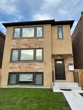 Building Photo - 2549 N 72nd Ct