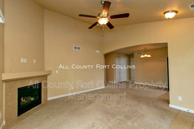 Building Photo - 4835 Hahns Peak Dr
