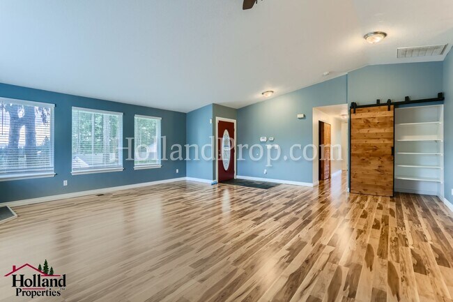 Foto del edificio - Breath-Taking Single-Home with Gorgeous Vi...