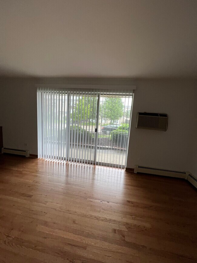 Building Photo - 9430 S 79th Ct