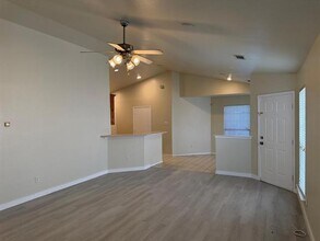 Building Photo - 6360 Geneva Ln