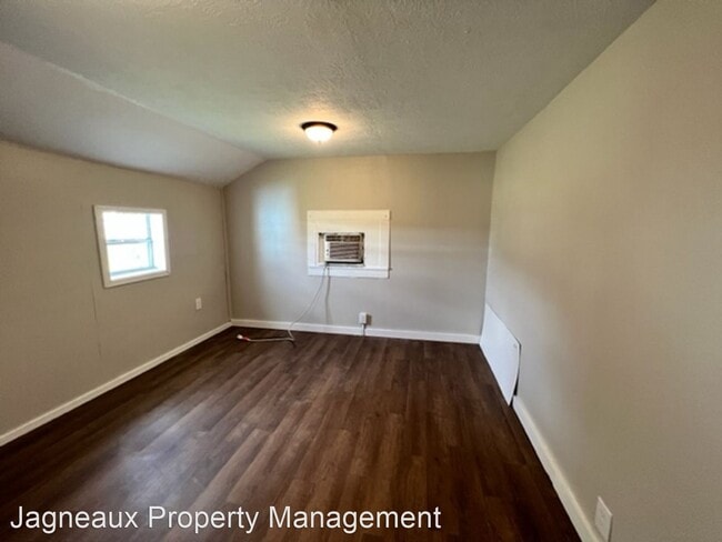Building Photo - 1 br, 1 bath House - 621 1/2 17th St