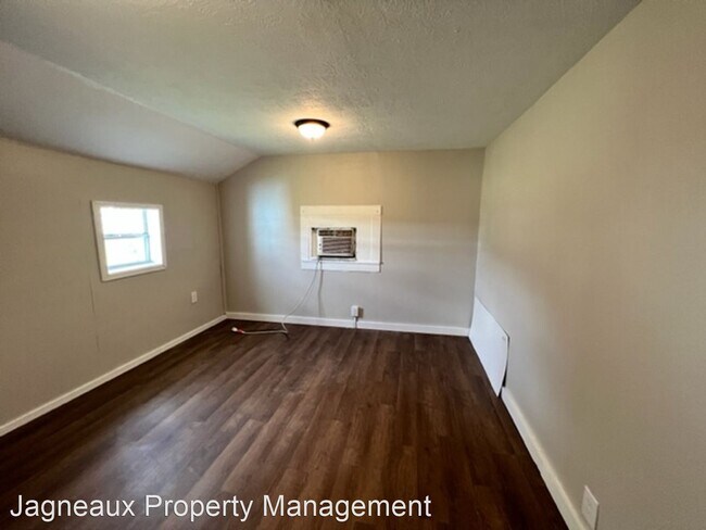 Foto del edificio - 1 br, 1 bath House - 621 1/2 17th St