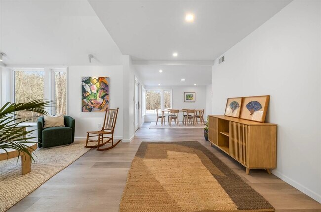 Foto del edificio - 561 Beechwood St