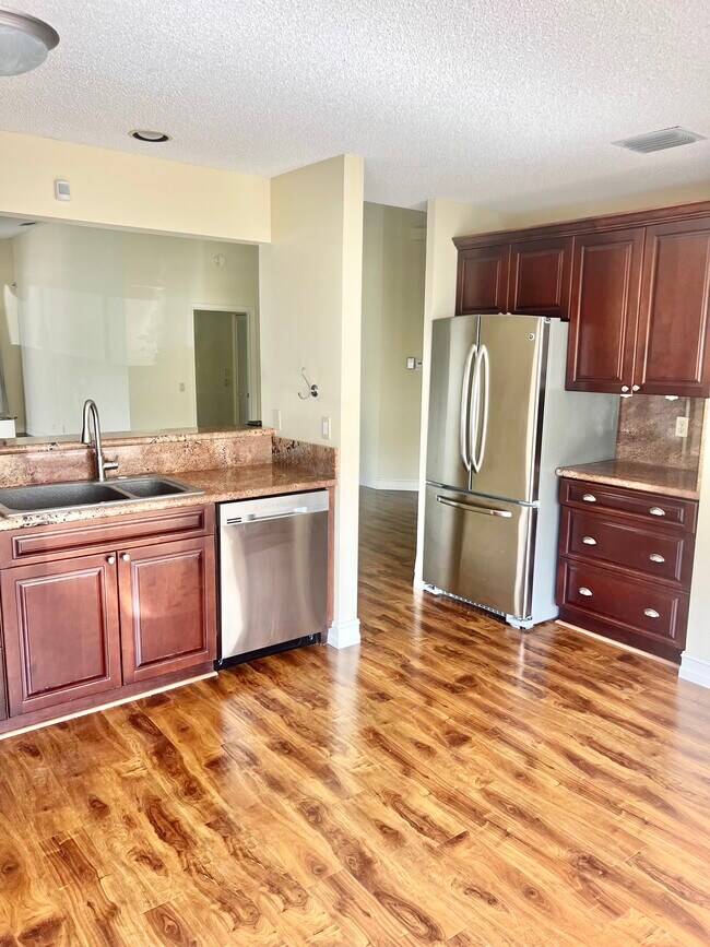 Building Photo - 8889 Odell Dr