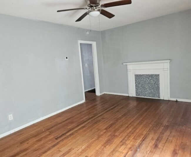 Building Photo - 1645 Oak Knoll Cir SE