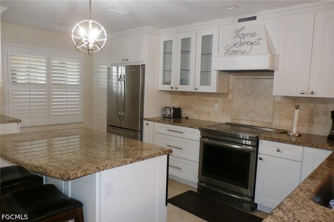 Building Photo - 12621 Kelly Sands Way