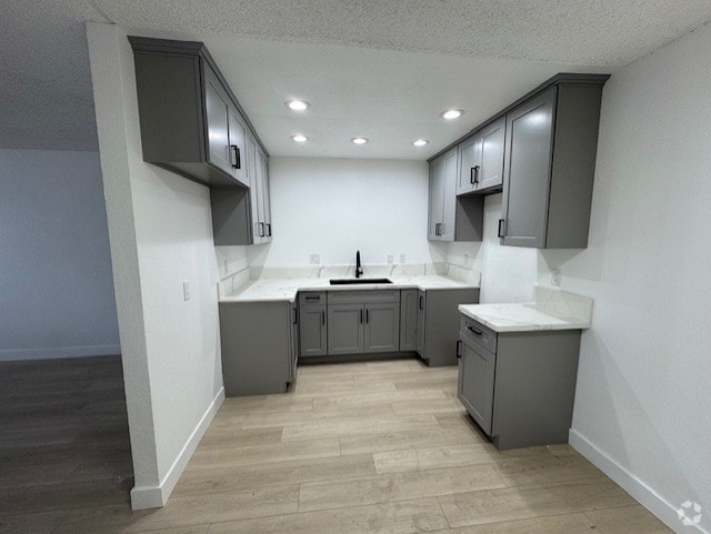 Building Photo - 5776 Rostrata Ave