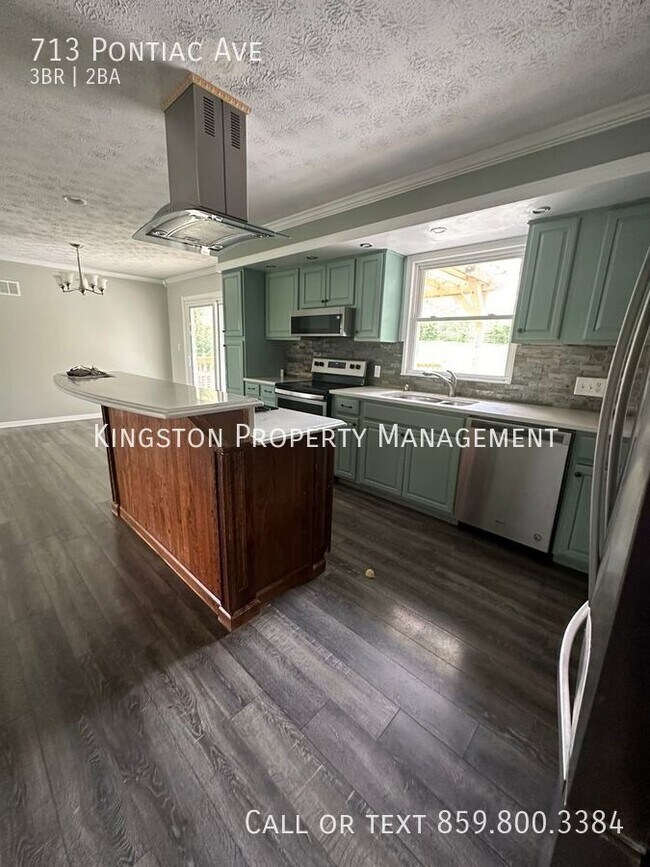 Foto del edificio - 3 bedroom! 1/2 OFF SECURITY DEPOSIT!!