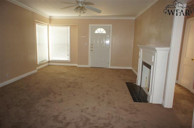 Building Photo - 3216 Glenwood Ave