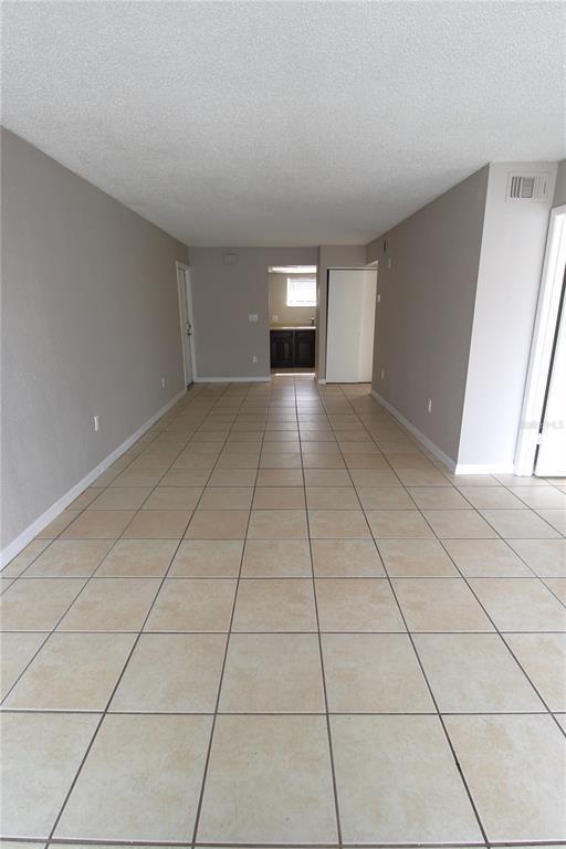 Building Photo - 5211 N Tamiami Trail