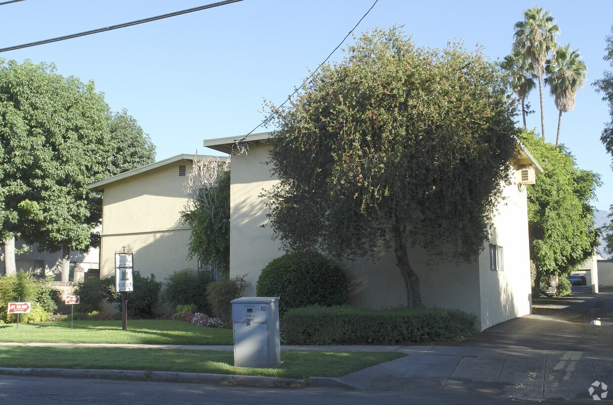 Foto del edificio - Live Oak Apts