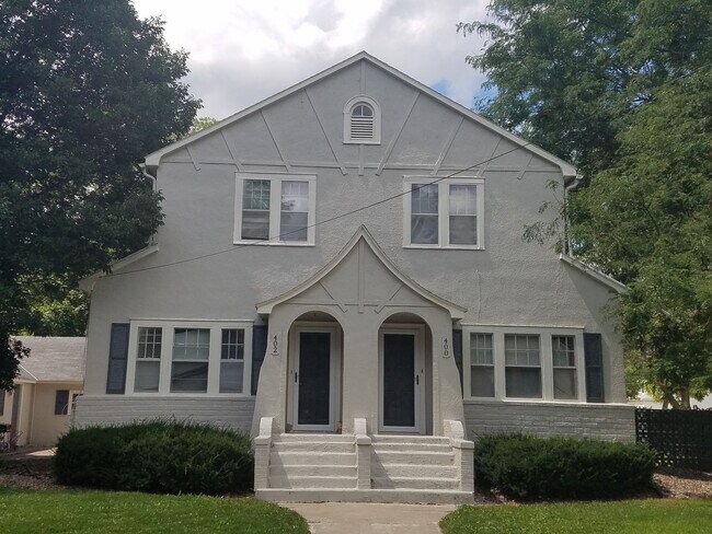 Foto del edificio - 400-402 Burr