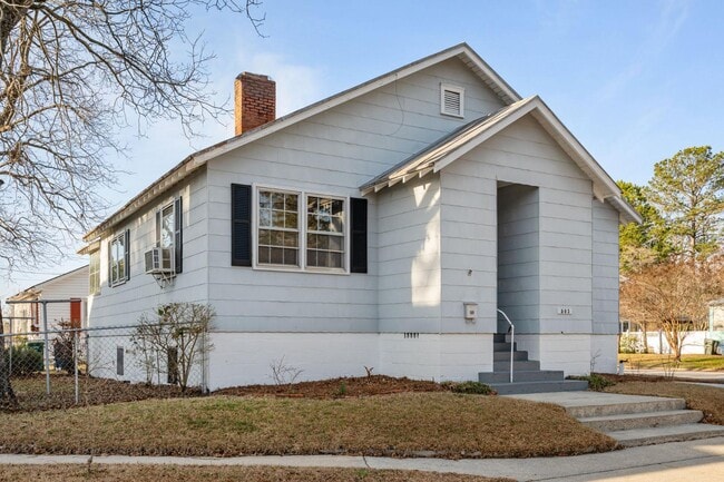 Foto del edificio - 503 E 5th St