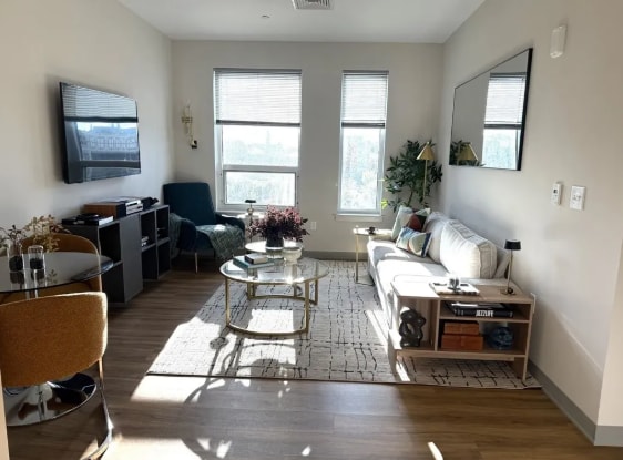 Images are representative samples of the advertised unit. Actual units shown during tours may differ - 957 Tremont St