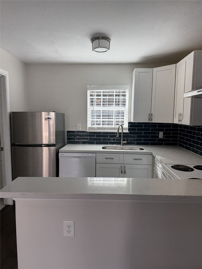 Building Photo - 1824 Thonig Rd