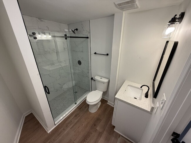 Foto del edificio - **Spacious 4-Bedroom Home with Modern Comforts in Decatur, GA**