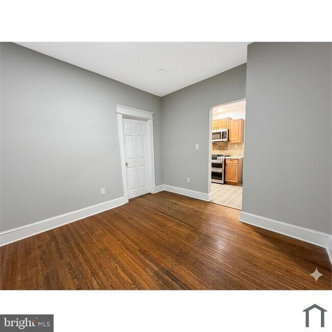 Foto del edificio - 303 Webster St NW