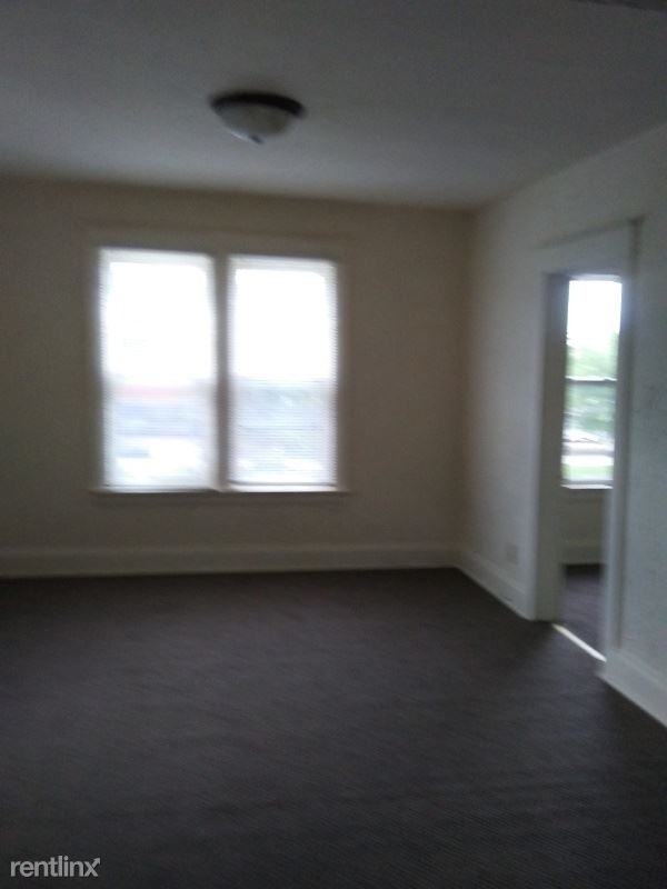 Building Photo - 3 br, 1 bath Apartment - 5021 14 ave 1 Unit 1