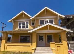 Building Photo - 1737 5th Ave