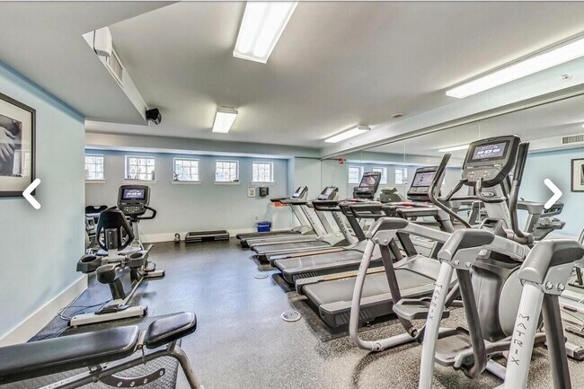 Foto del edificio - 555 Massachusetts Ave NW