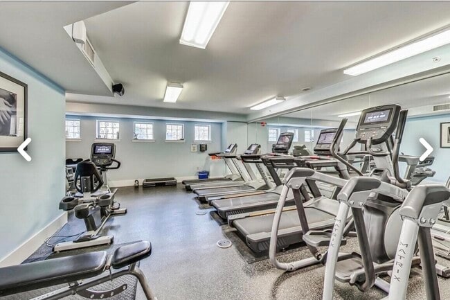 Building Photo - 555 Massachusetts Ave NW