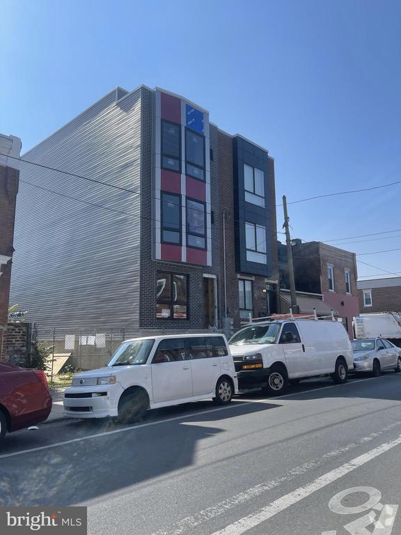 Building Photo - 1837 S 22nd St