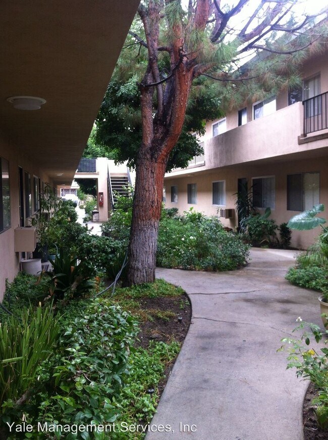 Foto del edificio - 7616 Fulton Ave