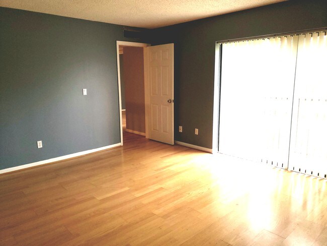 Foto del edificio - 1440 N Lawnwood Cir