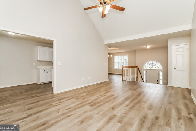 Building Photo - 5301 Meadows Lake Crossing SW