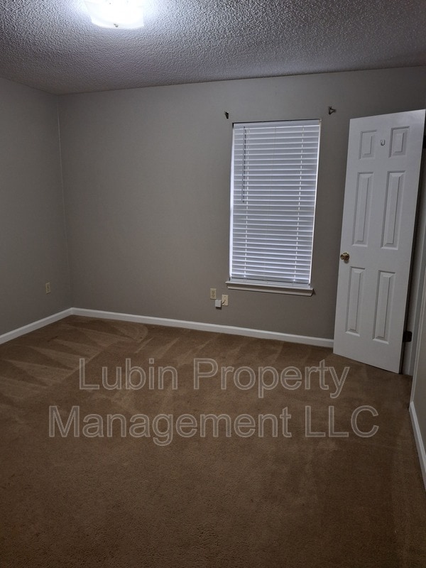 Building Photo - 7167 Kimlee Cove
