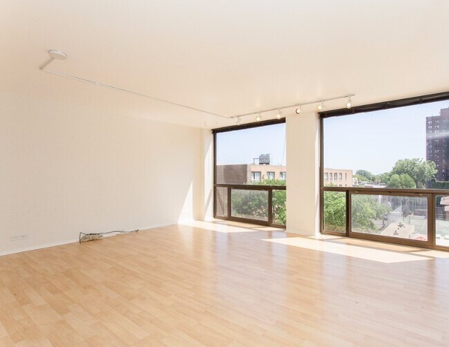 Foto del edificio - 4343 N Clarendon Ave