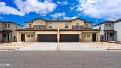 Building Photo - 11472 Van Nuys Dr