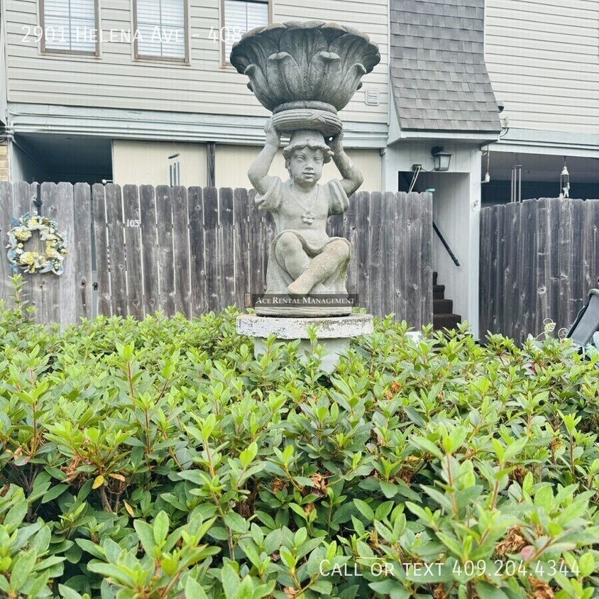 Foto del edificio - 2901 Helena Ave