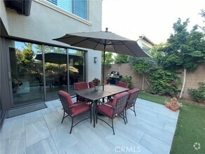 Building Photo - 170 Villa Rdg