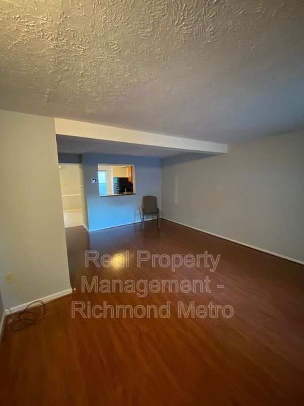 Foto del edificio - 1743 Robins Nest Ct