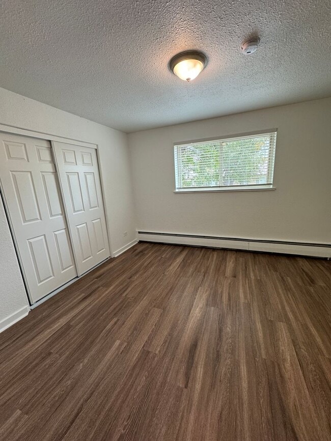 Foto del edificio - Multiple Units Available! 1 Bedroom 1 Bathroom Apartment