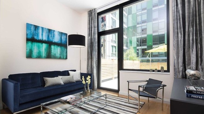 Building Photo - CHIC STUDIO APARTMENT. CHECK IT OUT NOW!