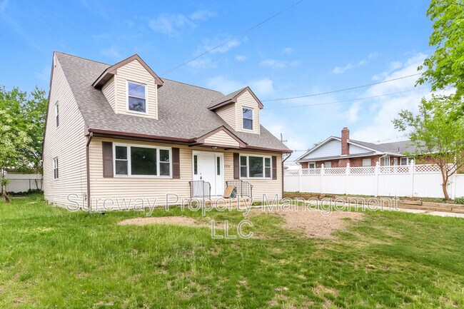Foto del edificio - 5325 Beacon Ave