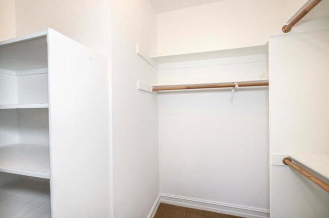 Building Photo - 2309 Hastings Shore Ln