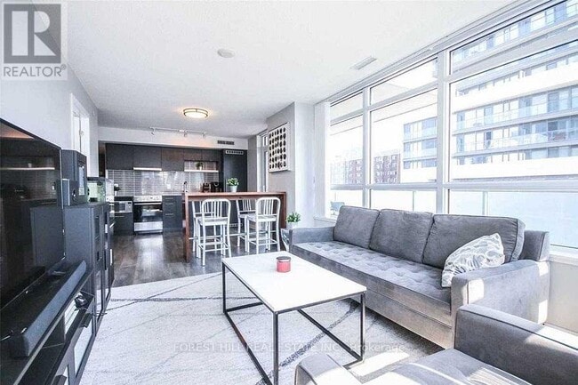 Building Photo - 365 Church St