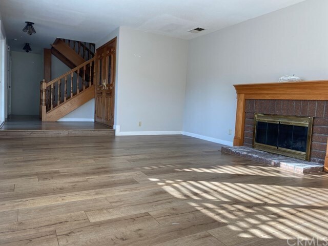Building Photo - 17641 Birch Tree Ln