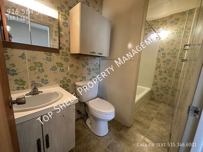 Foto del edificio - 916 5th St
