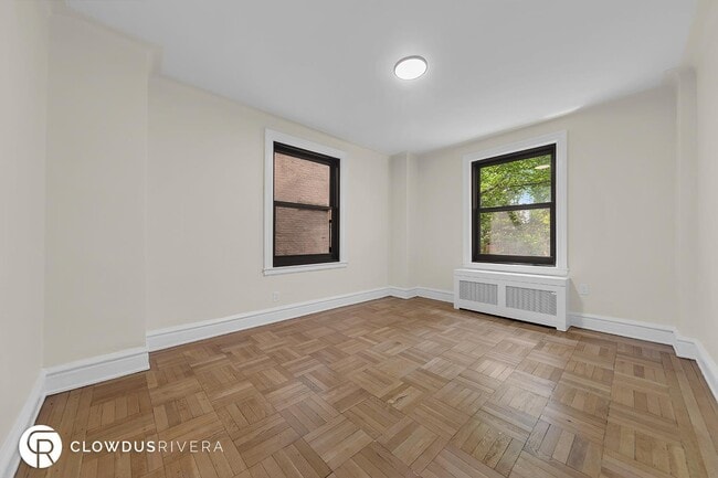 Building Photo - 300 W 108th St