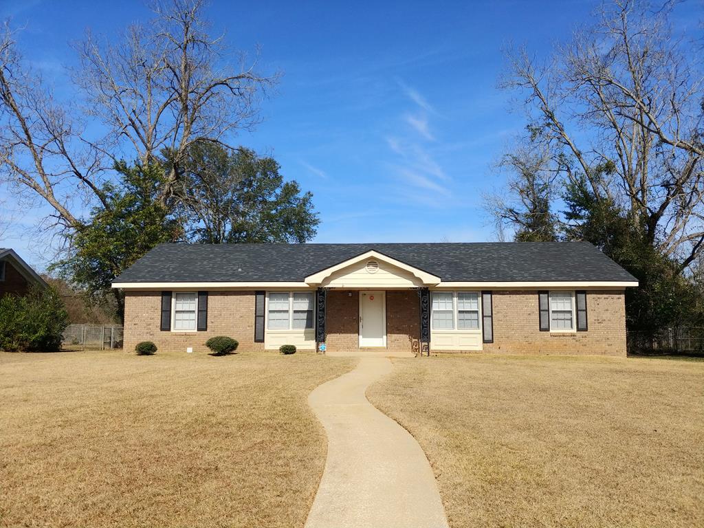 Primary Photo - 2203 Friar Tuck Ln