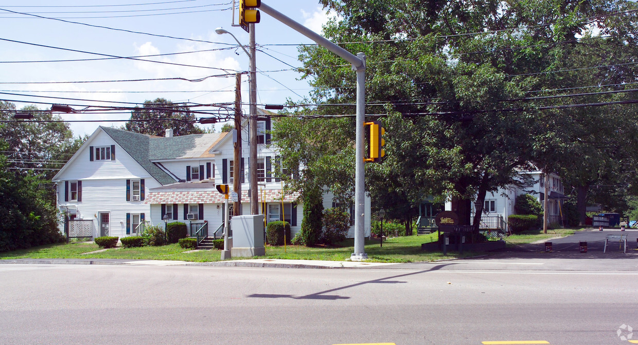 Building Photo - 4-6 West St