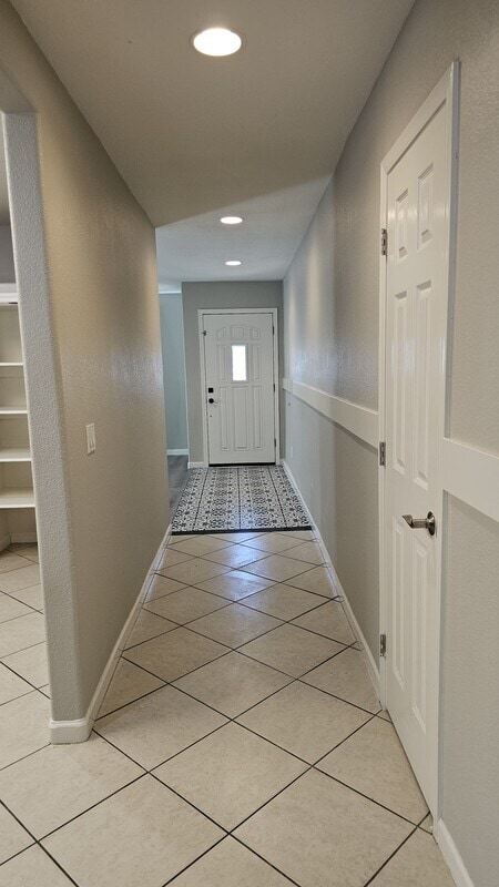 Foto del edificio - 711 S Roca St