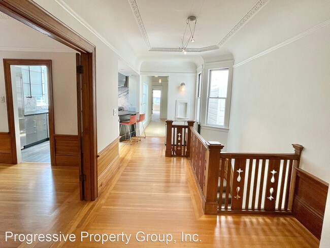 Building Photo - 2 br, 1.5 bath House - 655 14th Avenue