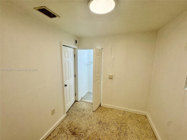 Foto del edificio - 2482 NW 175th Terrace