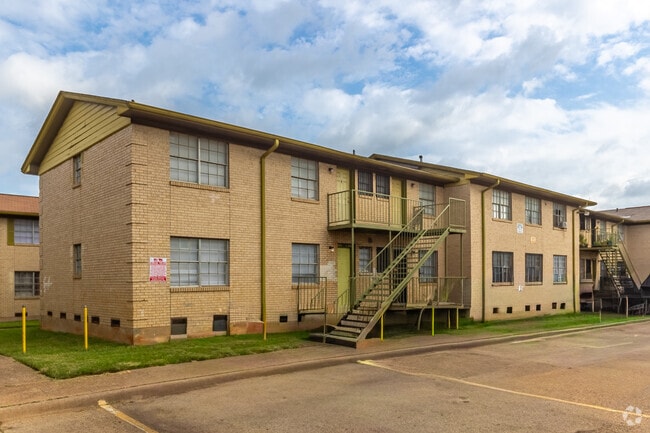 Building Photo - Southdale Apartments